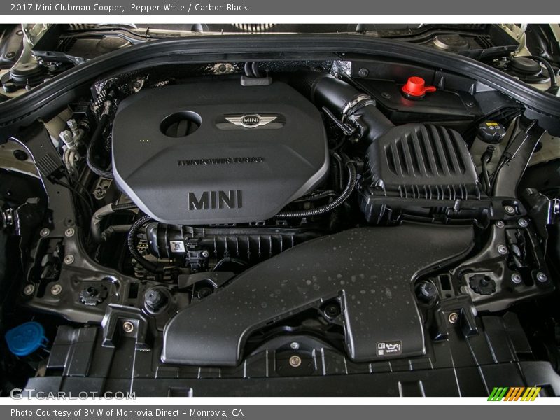 Pepper White / Carbon Black 2017 Mini Clubman Cooper