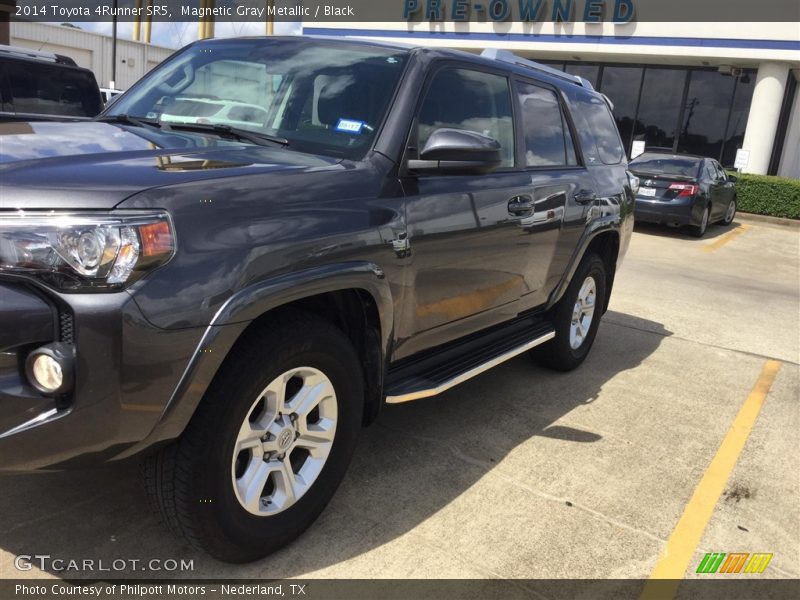 Magnetic Gray Metallic / Black 2014 Toyota 4Runner SR5