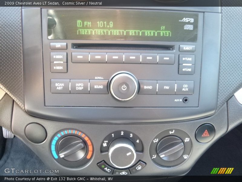 Cosmic Silver / Neutral 2009 Chevrolet Aveo LT Sedan