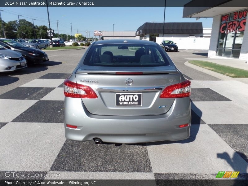 Magnetic Gray / Charcoal 2014 Nissan Sentra SR