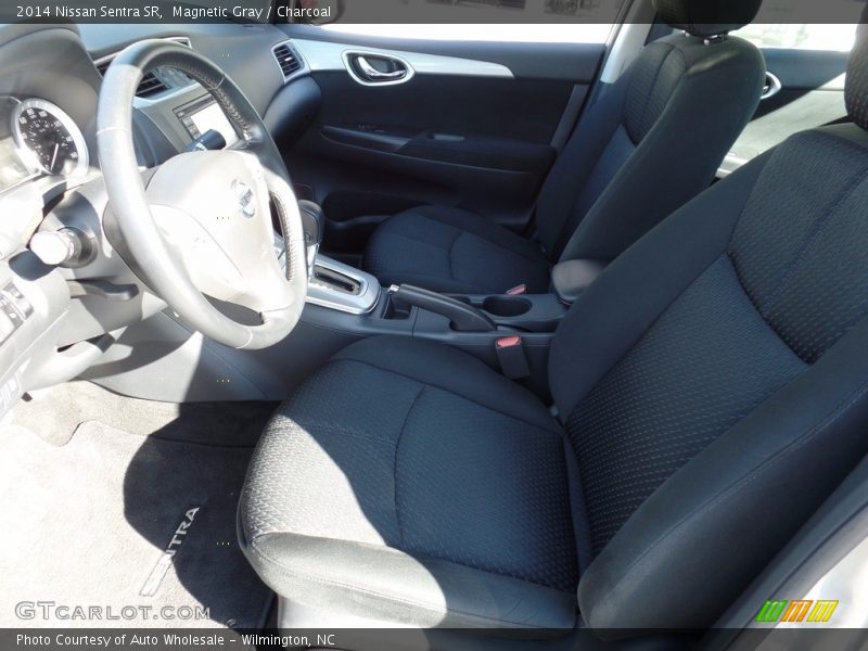 Magnetic Gray / Charcoal 2014 Nissan Sentra SR