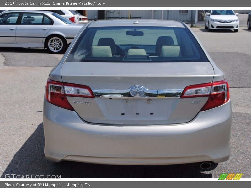 Creme Brulee Metallic / Ivory 2014 Toyota Camry XLE