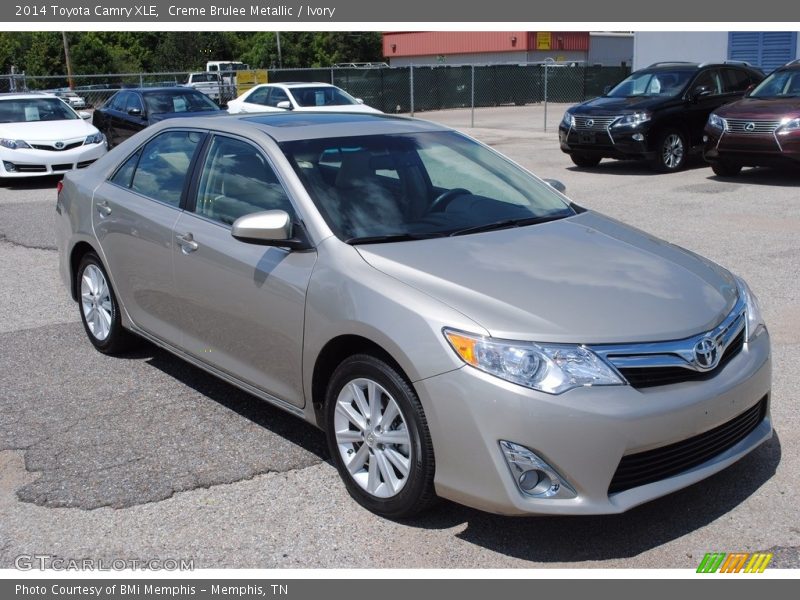Creme Brulee Metallic / Ivory 2014 Toyota Camry XLE