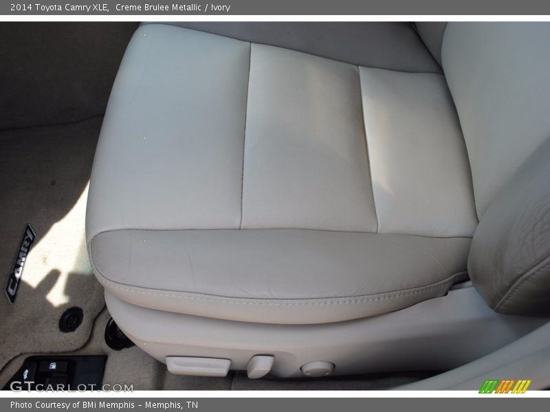 Creme Brulee Metallic / Ivory 2014 Toyota Camry XLE