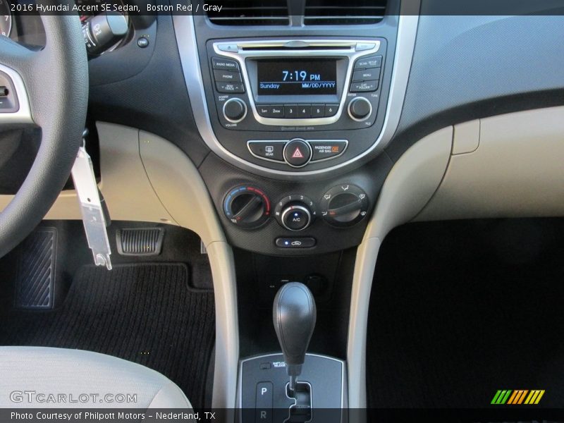 Boston Red / Gray 2016 Hyundai Accent SE Sedan