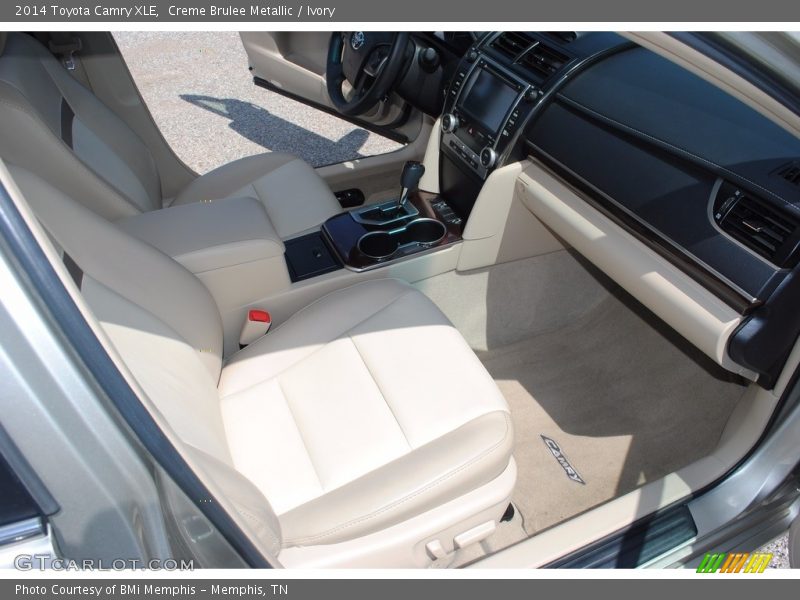 Creme Brulee Metallic / Ivory 2014 Toyota Camry XLE