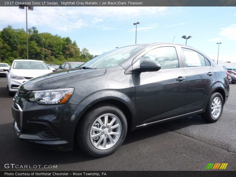 Front 3/4 View of 2017 Sonic LT Sedan