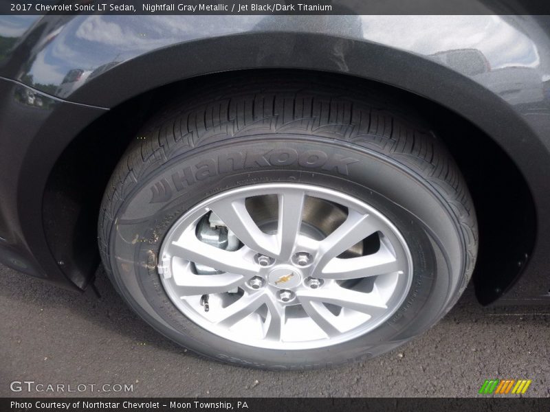 Nightfall Gray Metallic / Jet Black/Dark Titanium 2017 Chevrolet Sonic LT Sedan