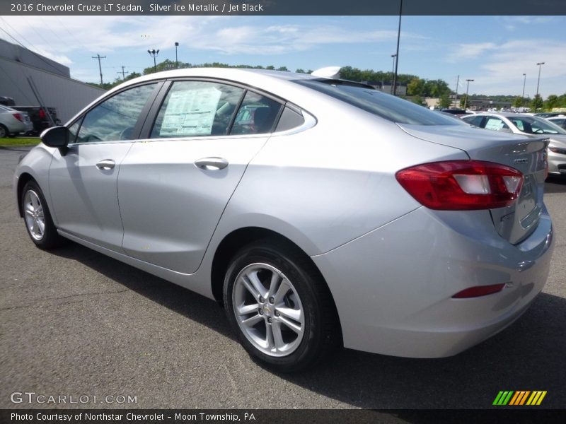 Silver Ice Metallic / Jet Black 2016 Chevrolet Cruze LT Sedan