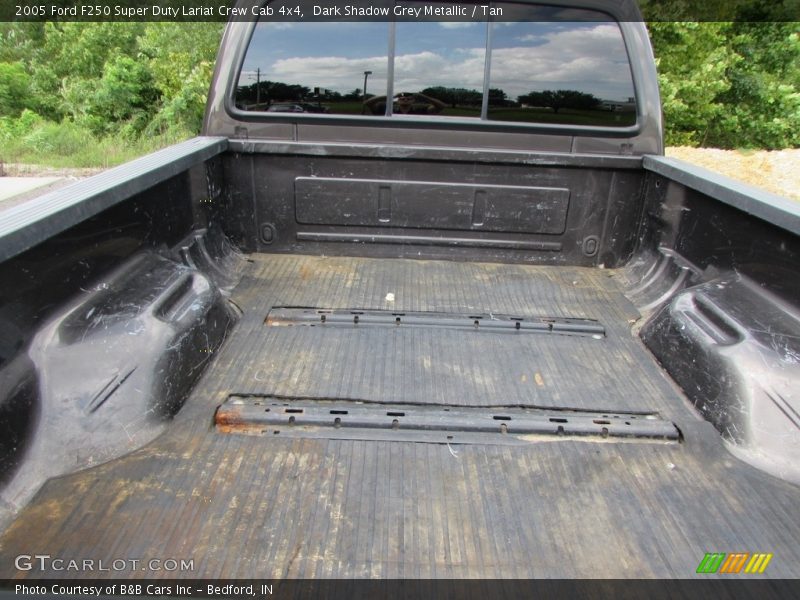 Dark Shadow Grey Metallic / Tan 2005 Ford F250 Super Duty Lariat Crew Cab 4x4