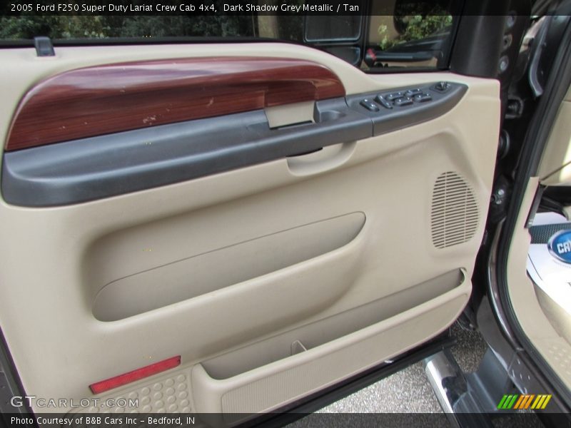 Dark Shadow Grey Metallic / Tan 2005 Ford F250 Super Duty Lariat Crew Cab 4x4