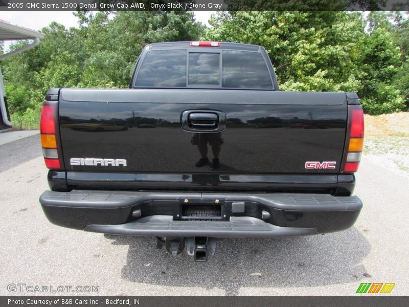 Onyx Black / Stone Gray 2005 GMC Sierra 1500 Denali Crew Cab AWD