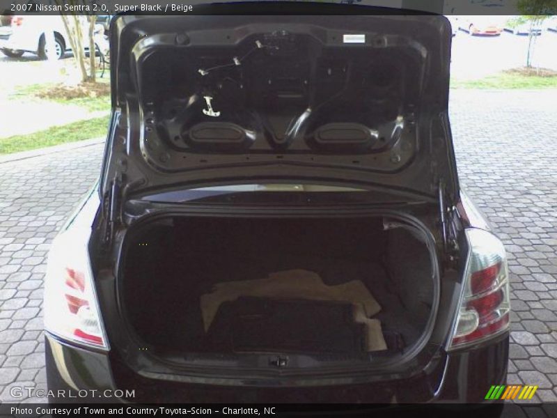 Super Black / Beige 2007 Nissan Sentra 2.0