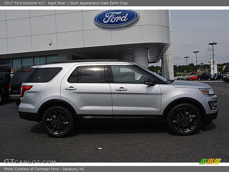 Ingot Silver / Sport Appearance Dark Earth Gray 2017 Ford Explorer XLT