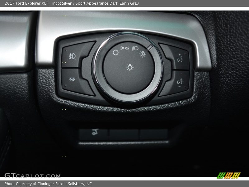 Ingot Silver / Sport Appearance Dark Earth Gray 2017 Ford Explorer XLT