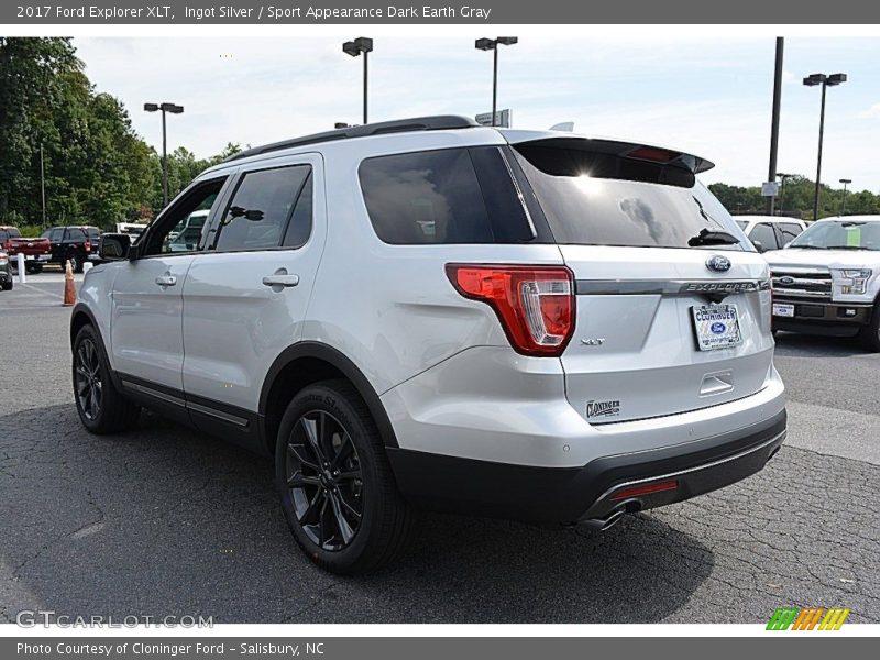 Ingot Silver / Sport Appearance Dark Earth Gray 2017 Ford Explorer XLT