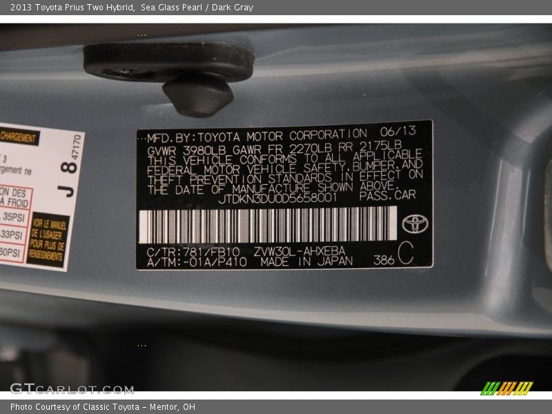 Sea Glass Pearl / Dark Gray 2013 Toyota Prius Two Hybrid