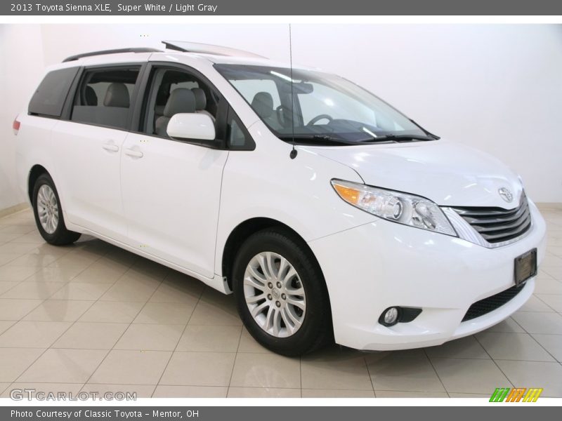 Super White / Light Gray 2013 Toyota Sienna XLE
