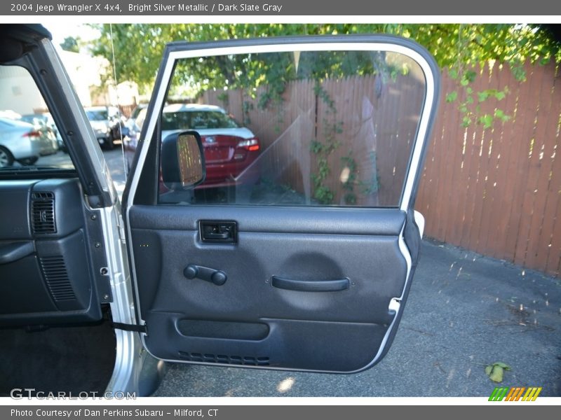 Bright Silver Metallic / Dark Slate Gray 2004 Jeep Wrangler X 4x4