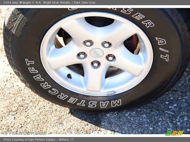 Bright Silver Metallic / Dark Slate Gray 2004 Jeep Wrangler X 4x4