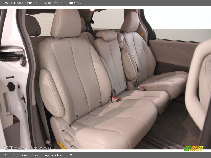 Super White / Light Gray 2013 Toyota Sienna XLE