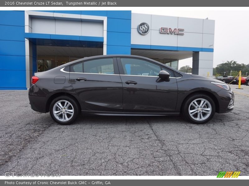 Tungsten Metallic / Jet Black 2016 Chevrolet Cruze LT Sedan