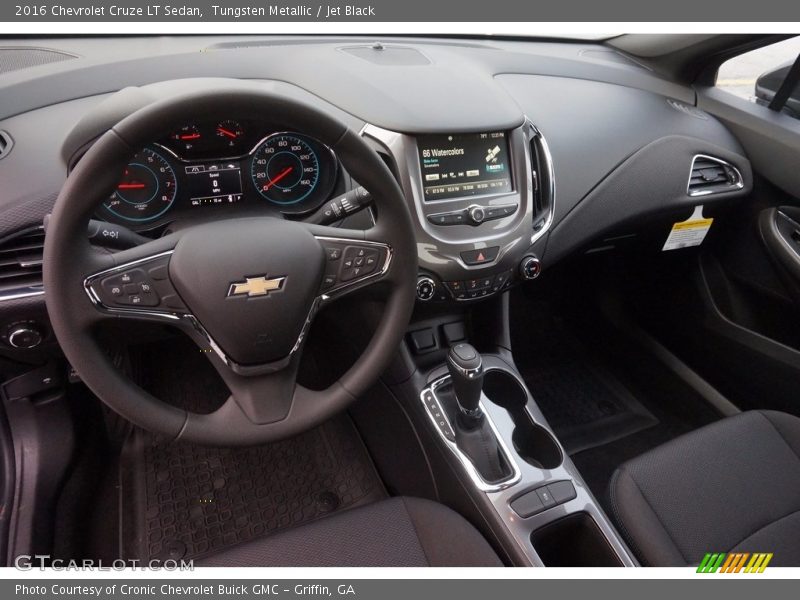 Tungsten Metallic / Jet Black 2016 Chevrolet Cruze LT Sedan