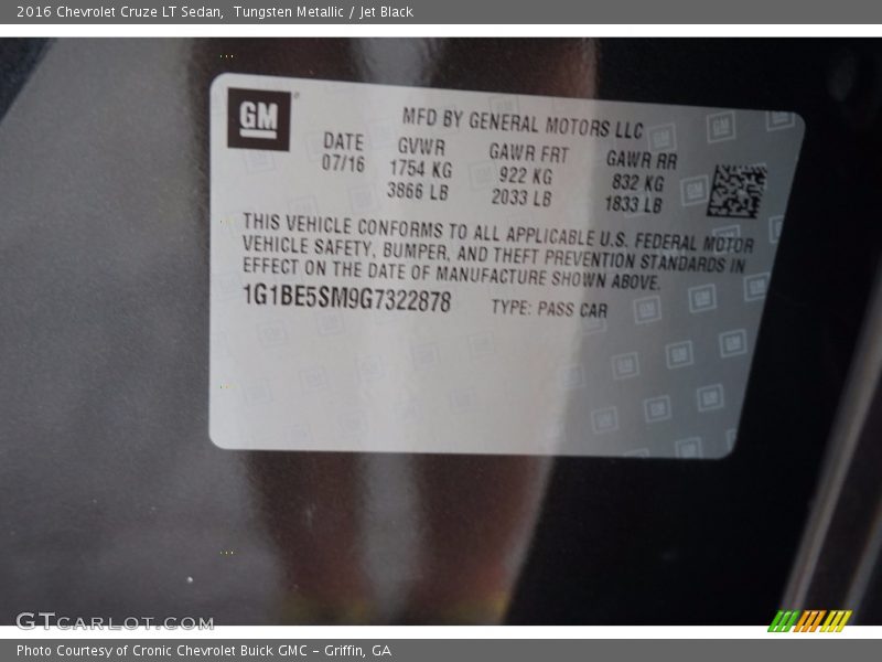 Tungsten Metallic / Jet Black 2016 Chevrolet Cruze LT Sedan