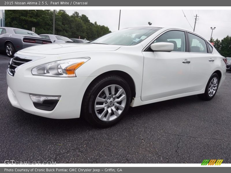 Pearl White / Charcoal 2015 Nissan Altima 2.5 S