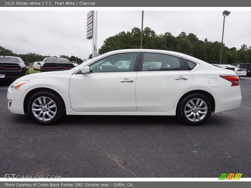 Pearl White / Charcoal 2015 Nissan Altima 2.5 S
