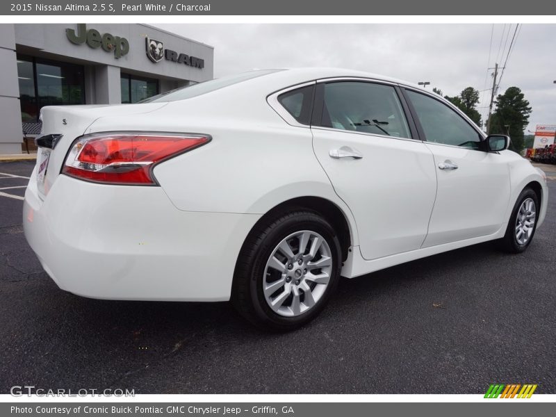 Pearl White / Charcoal 2015 Nissan Altima 2.5 S