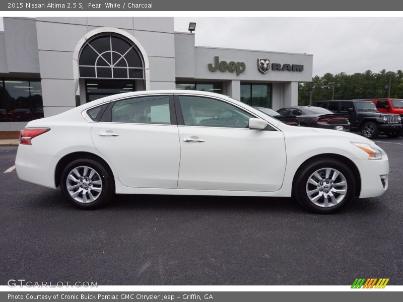 Pearl White / Charcoal 2015 Nissan Altima 2.5 S