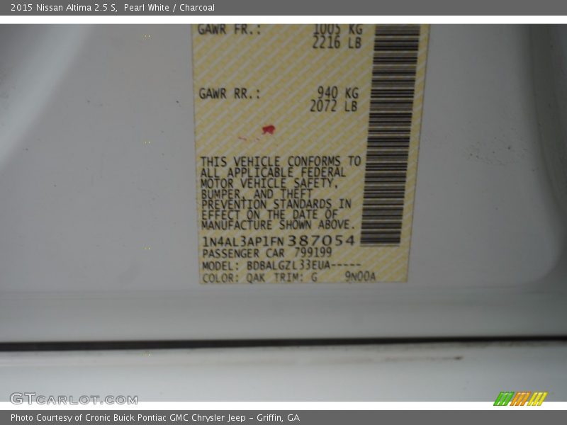 Pearl White / Charcoal 2015 Nissan Altima 2.5 S