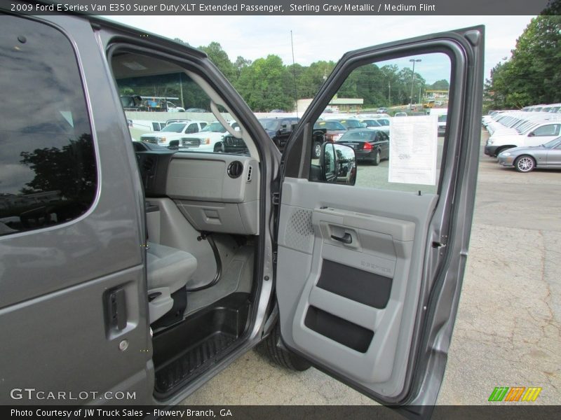 Sterling Grey Metallic / Medium Flint 2009 Ford E Series Van E350 Super Duty XLT Extended Passenger