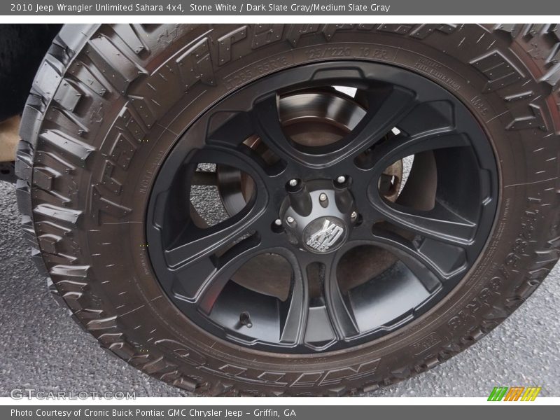 Stone White / Dark Slate Gray/Medium Slate Gray 2010 Jeep Wrangler Unlimited Sahara 4x4