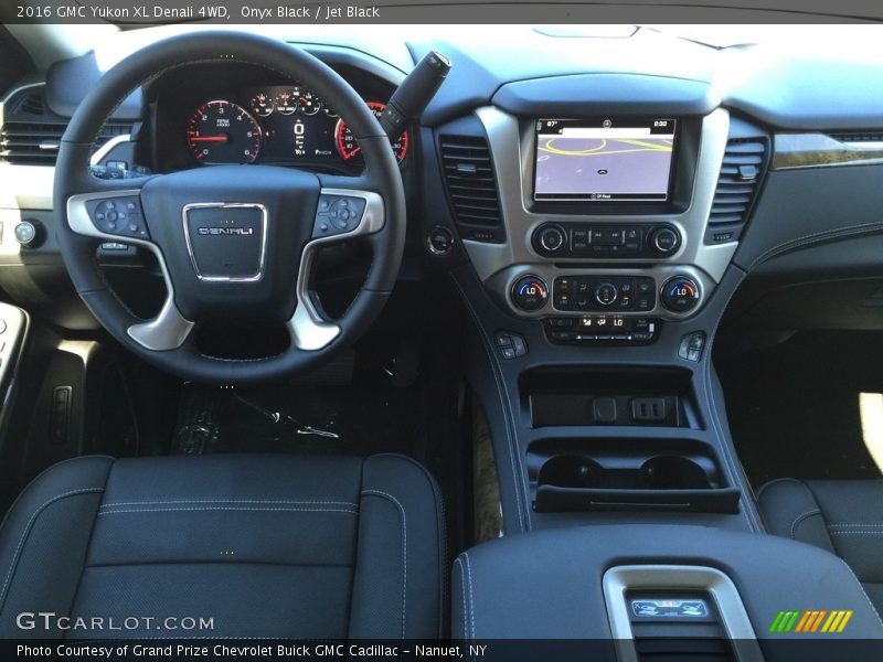 Onyx Black / Jet Black 2016 GMC Yukon XL Denali 4WD