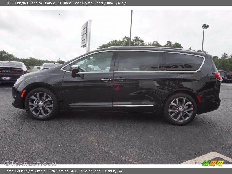 Brilliant Black Crystal Pearl / Black/Alloy 2017 Chrysler Pacifica Limited