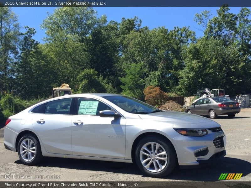 Silver Ice Metallic / Jet Black 2016 Chevrolet Malibu LT