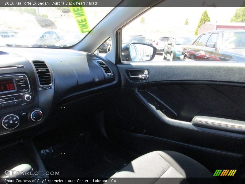 Aurora Black Pearl / Black 2016 Kia Forte LX Sedan
