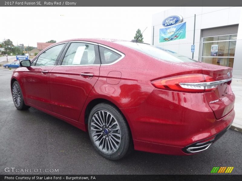 Ruby Red / Ebony 2017 Ford Fusion SE