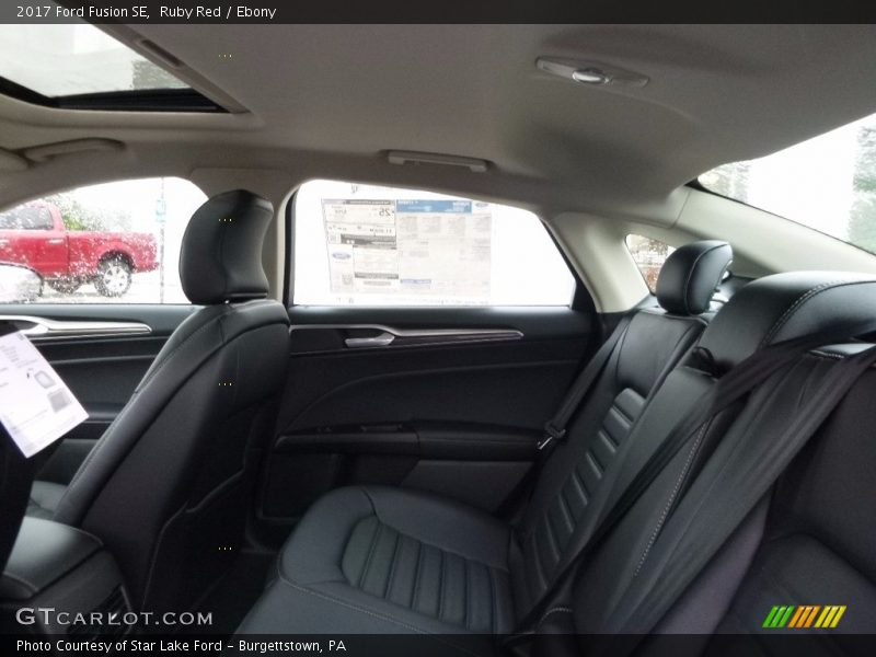 Ruby Red / Ebony 2017 Ford Fusion SE