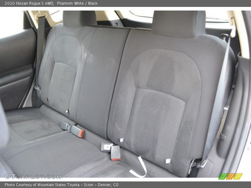 Phantom White / Black 2010 Nissan Rogue S AWD