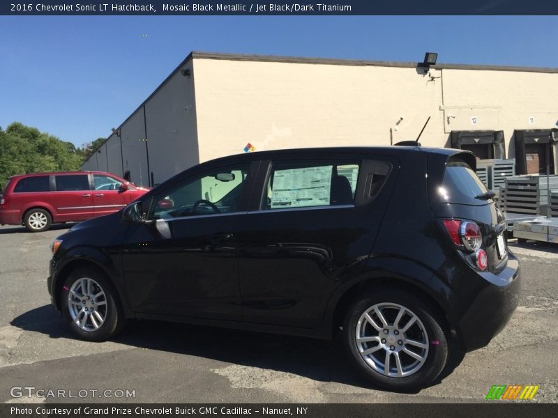Mosaic Black Metallic / Jet Black/Dark Titanium 2016 Chevrolet Sonic LT Hatchback