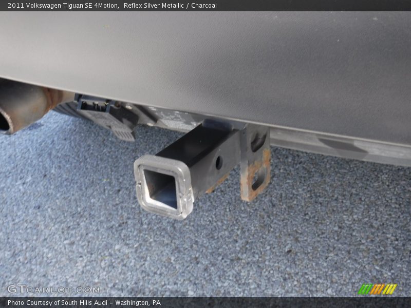 Reflex Silver Metallic / Charcoal 2011 Volkswagen Tiguan SE 4Motion