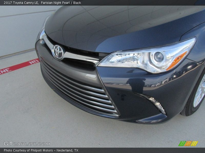 Parisian Night Pearl / Black 2017 Toyota Camry LE