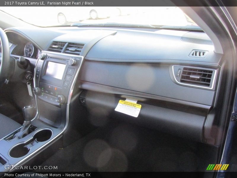 Parisian Night Pearl / Black 2017 Toyota Camry LE