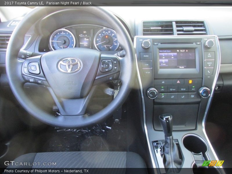 Parisian Night Pearl / Black 2017 Toyota Camry LE