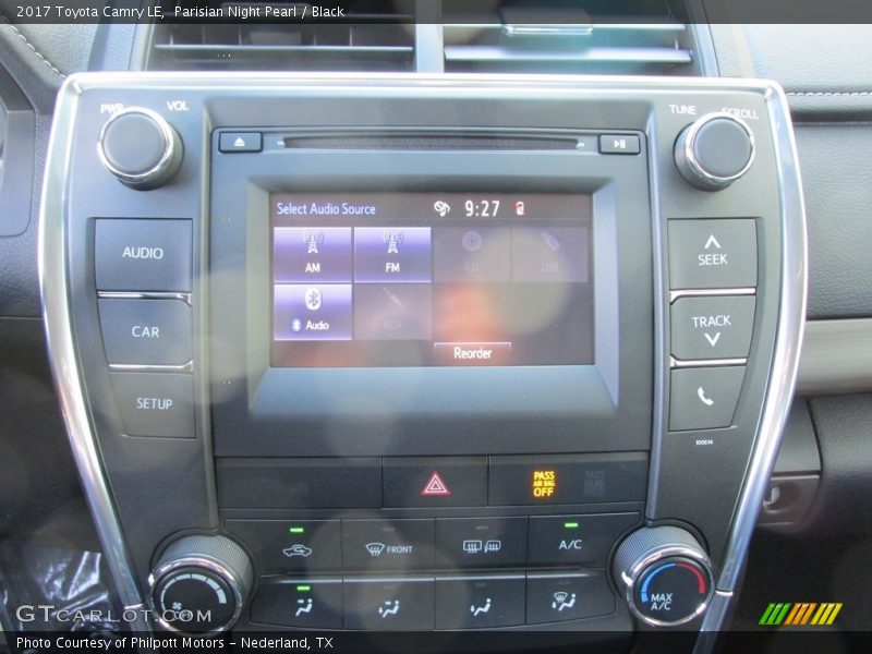 Parisian Night Pearl / Black 2017 Toyota Camry LE