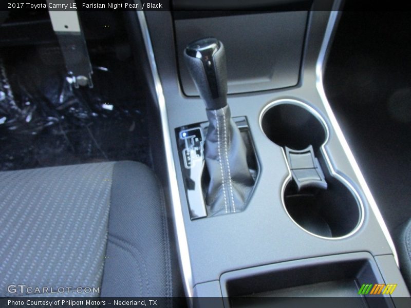 Parisian Night Pearl / Black 2017 Toyota Camry LE