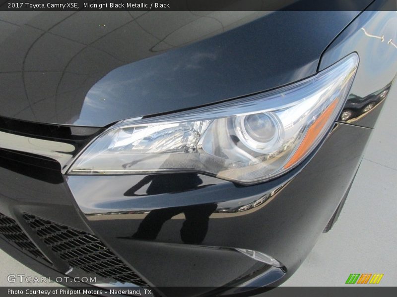 Midnight Black Metallic / Black 2017 Toyota Camry XSE